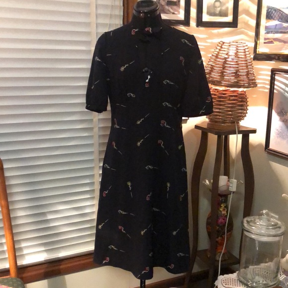 Bundle deal 2 x Retro stunning dresses . Both quirky in their own way - quality - Picture 6 of 12